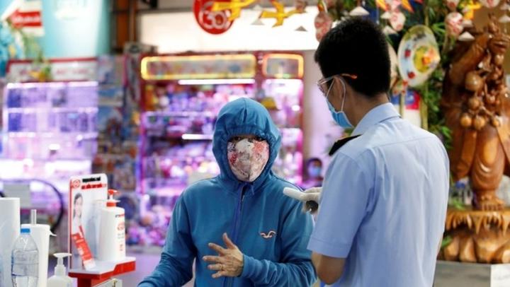 5 kiểu áo dễ